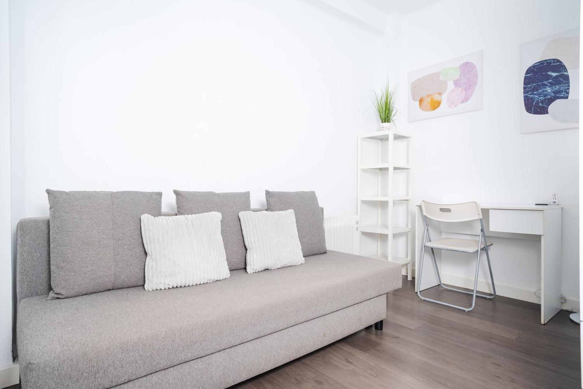 Acogedor Piso Con Balcon Apartment Sevilla Bagian luar foto