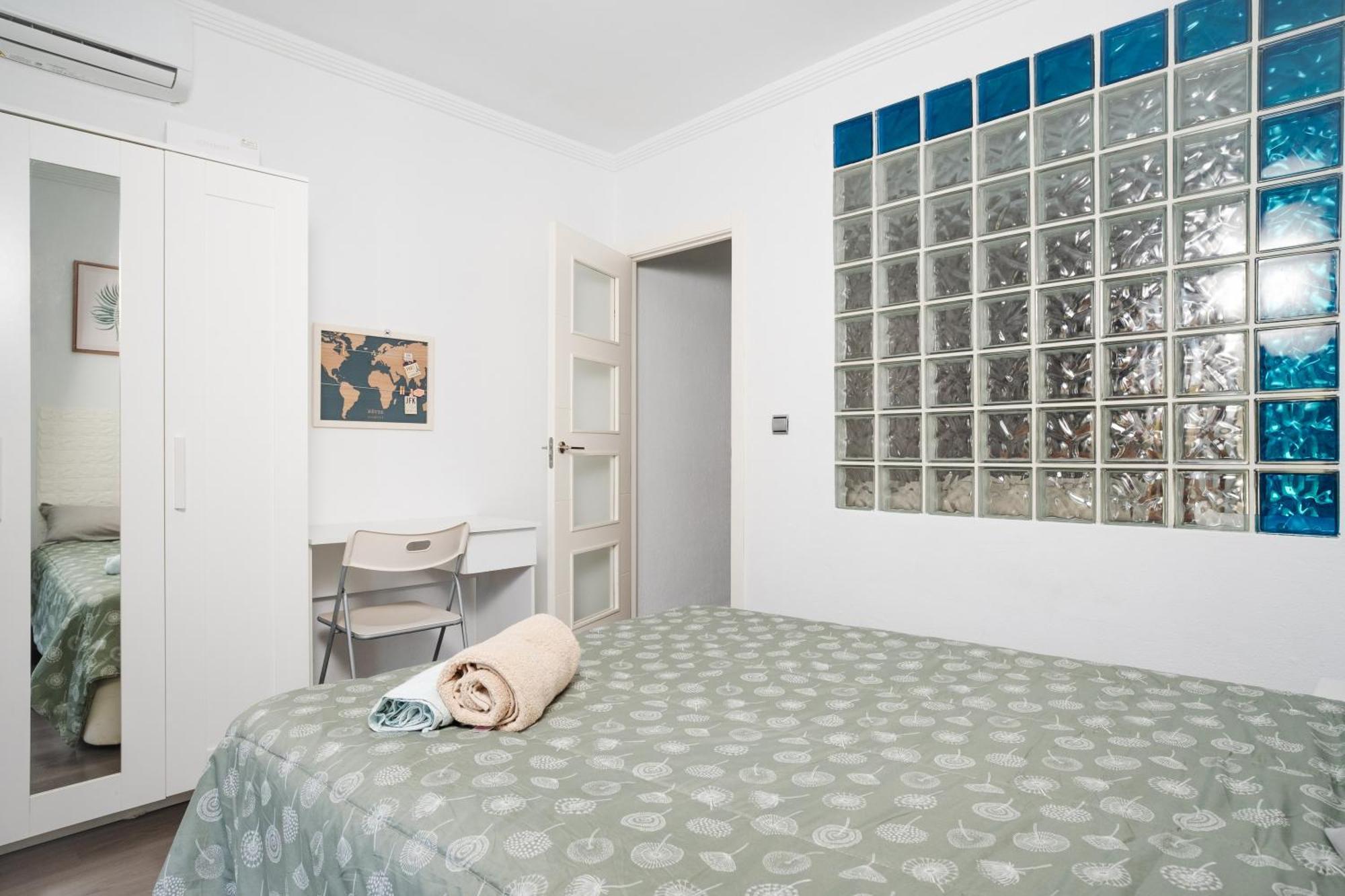 Acogedor Piso Con Balcon Apartment Sevilla Bagian luar foto